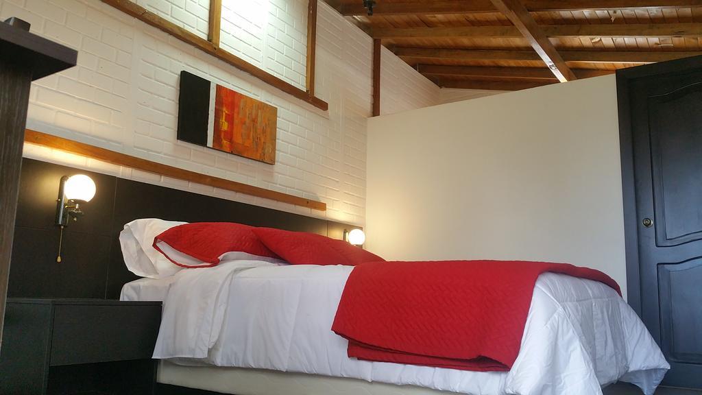 Hosteria Rosa Blanca Puembo Εξωτερικό φωτογραφία