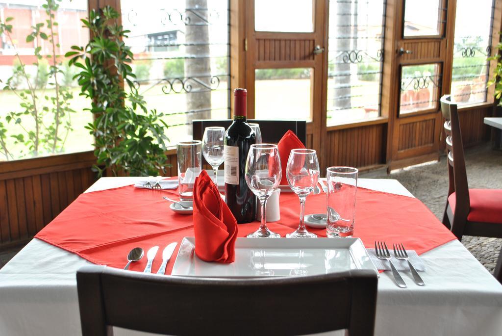 Hosteria Rosa Blanca Puembo Εξωτερικό φωτογραφία
